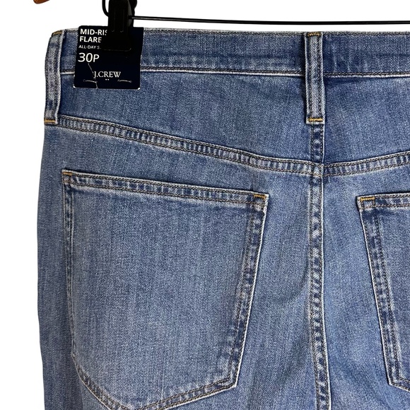 NWT J Crew W30 Petite flare crop mid-rise jean in all-day stretch medium wash - Picture 4 of 8